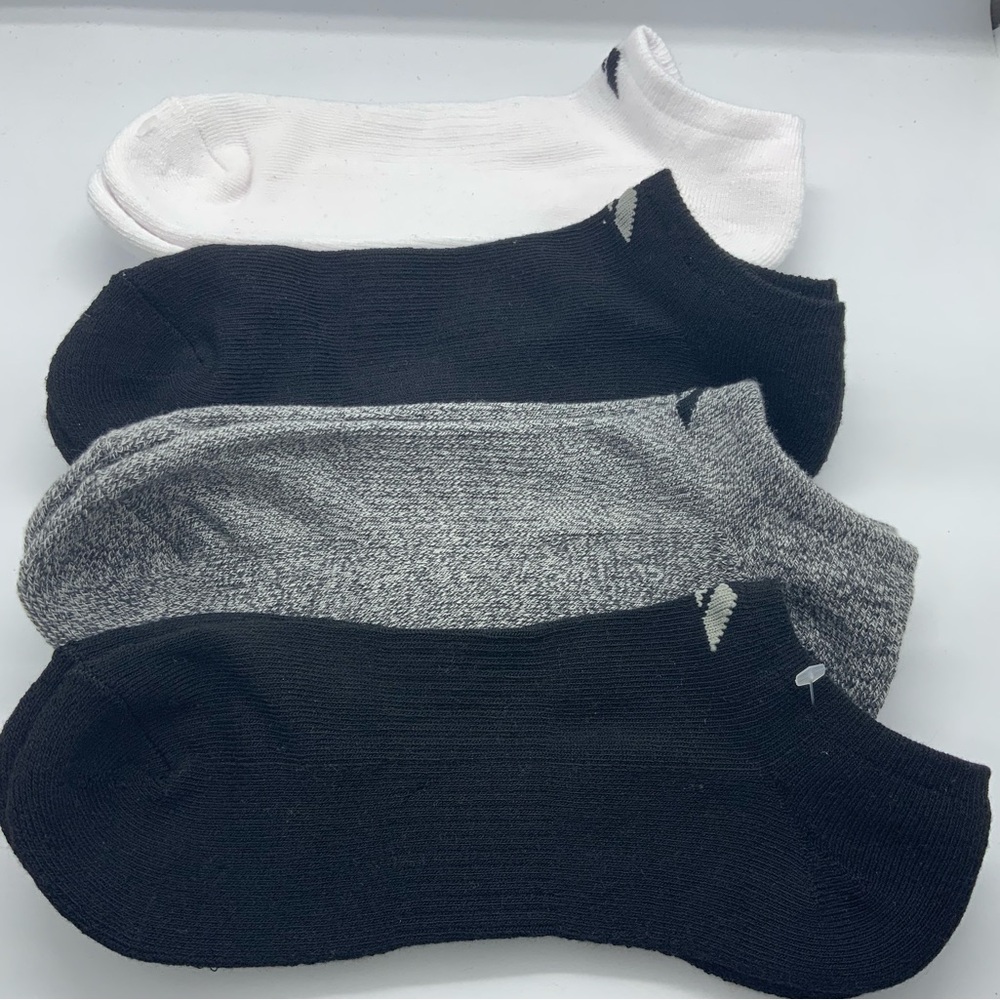 Adidas 4-Pack Athletic Cushioned Ankle Socks